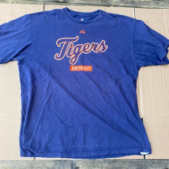 Vintage Blue Tigers T-shirt - Picture 1 of 4